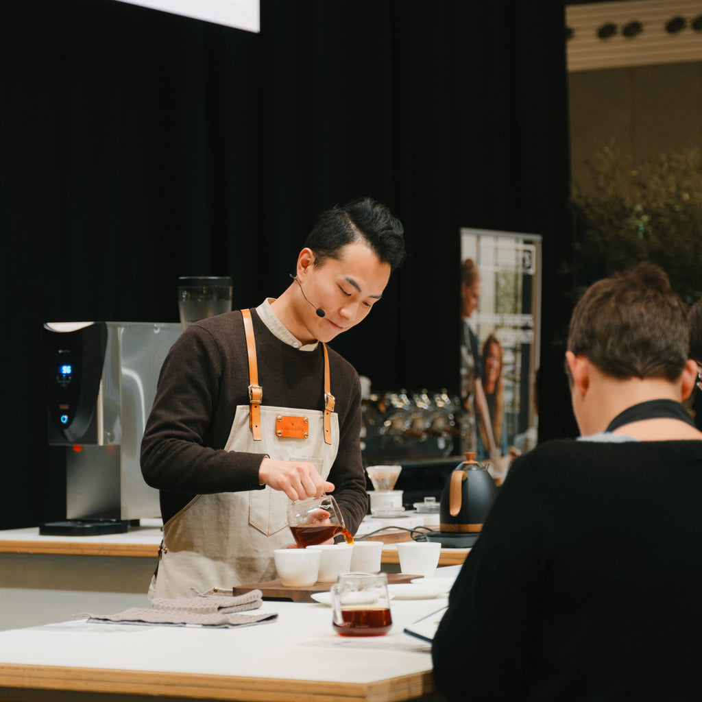 白黒2枚セットwerthy ASYMMETRY TANK(Cup in) kou.003 × 39arita latte art cup – セラフィルター「39arita.jp」公式